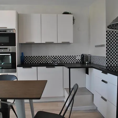 Apartman George Clemenceau Mar816/ One Bedroom Apt *