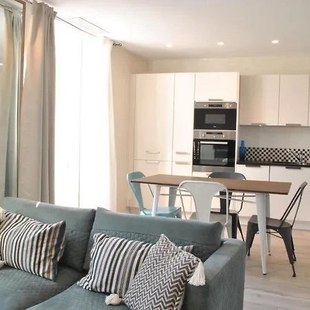 George Clemenceau Mar816/ One Bedroom Apt
